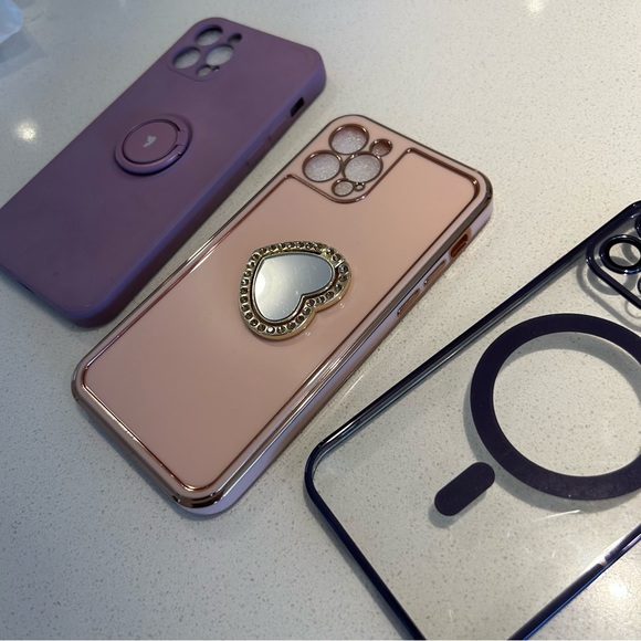 iPhone 12 Pro Phone Cases Set - Picture 13 of 13